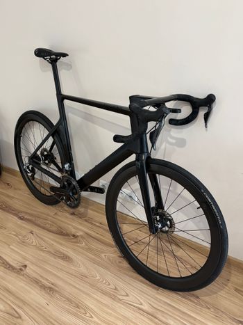Used Canyon Aeroad CF SLX Dura Ace 2020 Road & Gravel, Black — image 2 of 13