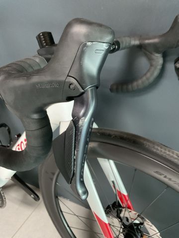 Used Wilier Filante Shimano Ultegra Di2 2025 Road & Gravel, White — image 4 of 5