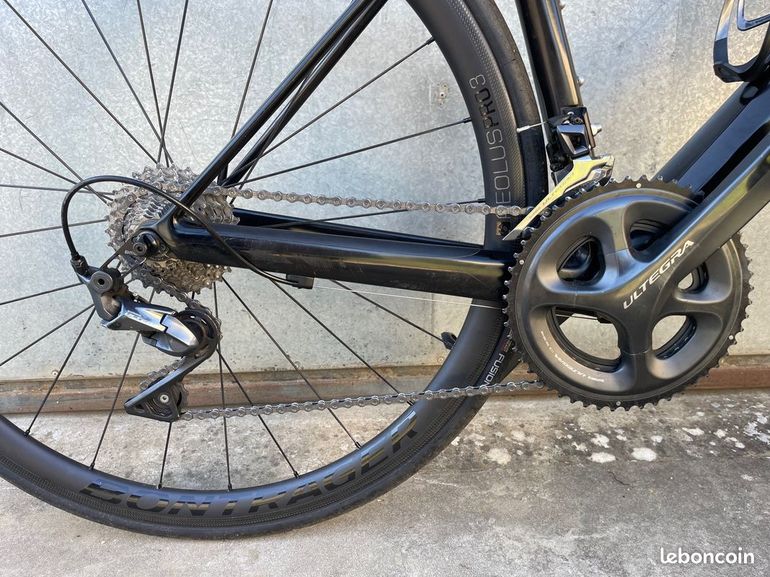 Used BMC BMC Teammachine SLR 02 Ultegra 2017 2017 Road & Gravel, Black — image 4 of 7