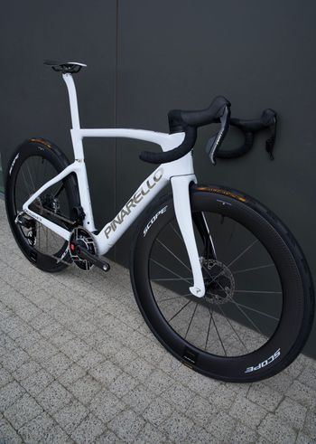 Gebrauchtes Pinarello DOGMA F SRAM RED ETAP AXS 2025 2025 Road & Gravel, Weiß — Bild 3 von 8