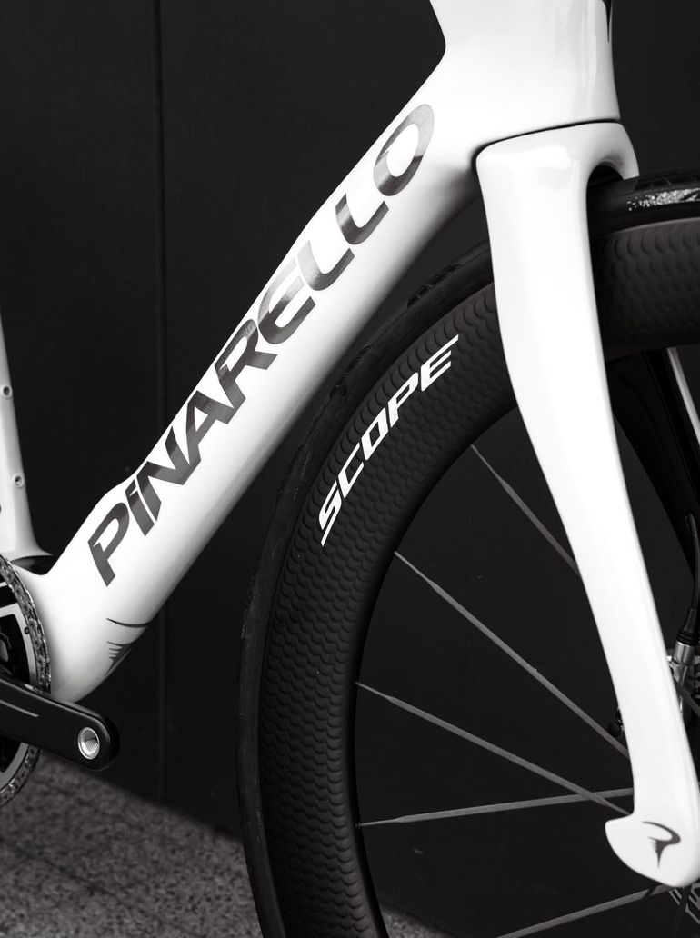 Gebrauchtes Pinarello DOGMA F SRAM RED ETAP AXS 2025 2025 Road & Gravel, Weiß — Bild 8 von 8