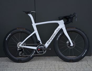 Gebrauchtes Pinarello DOGMA F SRAM RED ETAP AXS 2025 2025 Road & Gravel