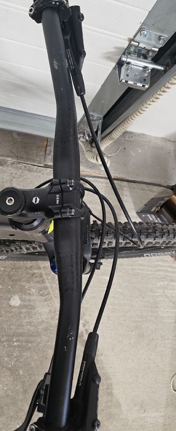Použité Canyon Neuron Shimano SLX 2017 Mountainbike — obrázek 6 z 13