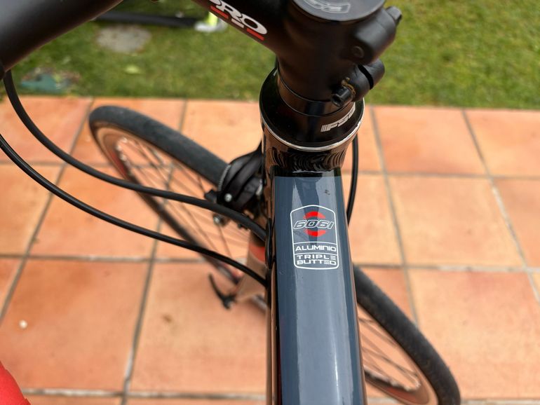 Used B pro B pro Custom Shimano 105 2017 Road & Gravel, Black — image 10 of 14