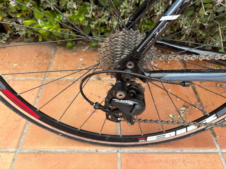 Used B pro B pro Custom Shimano 105 2017 Road & Gravel, Black — image 7 of 14