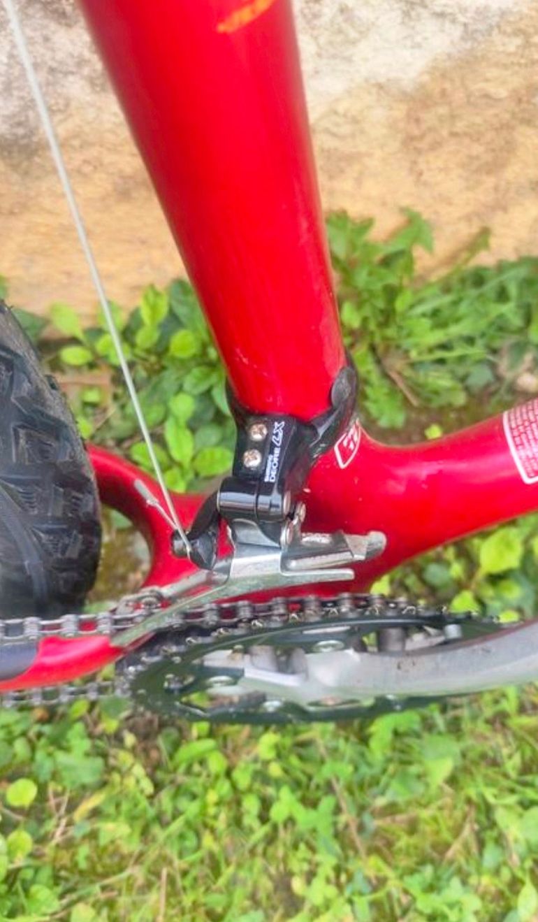 Used Giant Giant Custom Shimano Deore XT 2000 Mountainbike, Red — image 3 of 7