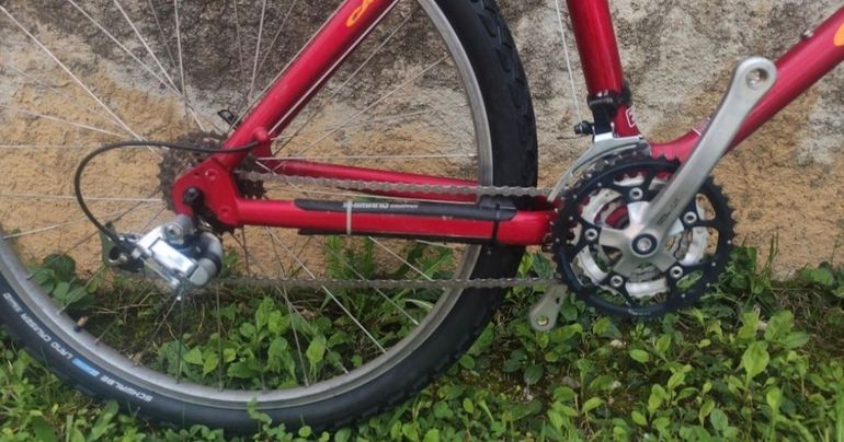 Used Giant Giant Custom Shimano Deore XT 2000 Mountainbike, Red — image 4 of 7