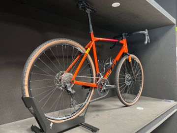 Gebrauchtes KTM X-STRADA 10 2023 2023 Road & Gravel, Orange — Bild 3 von 9
