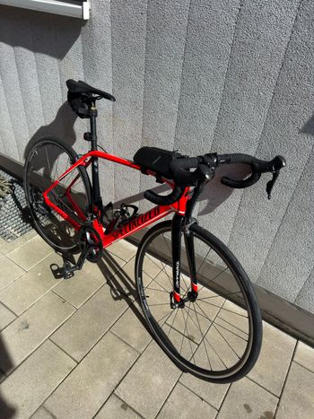 Used Specialized Tarmac Expert 2017 2017 Road & Gravel, Red — image 5 of 5