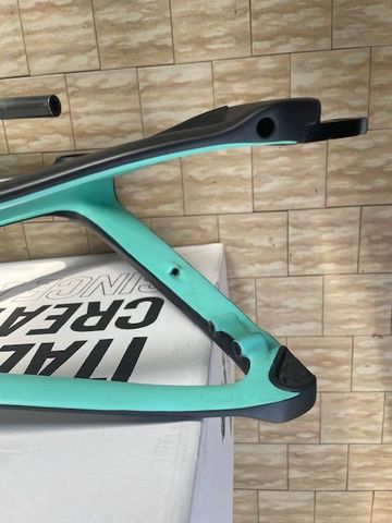 Použité Bianchi Oltre PRO Durace Di2 2024 Frameset 2024 Road & Gravel — obrázek 12 z 12
