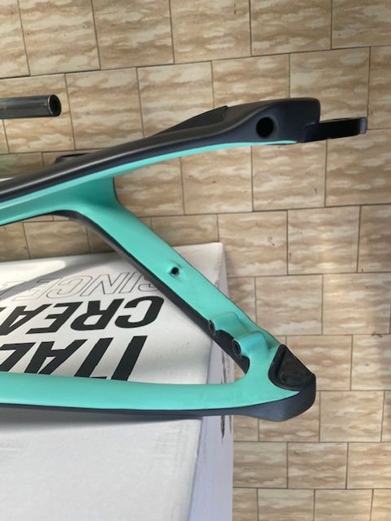 Použité Bianchi Oltre PRO Durace Di2 2024 Frameset 2024 Road & Gravel — obrázek 12 z 12