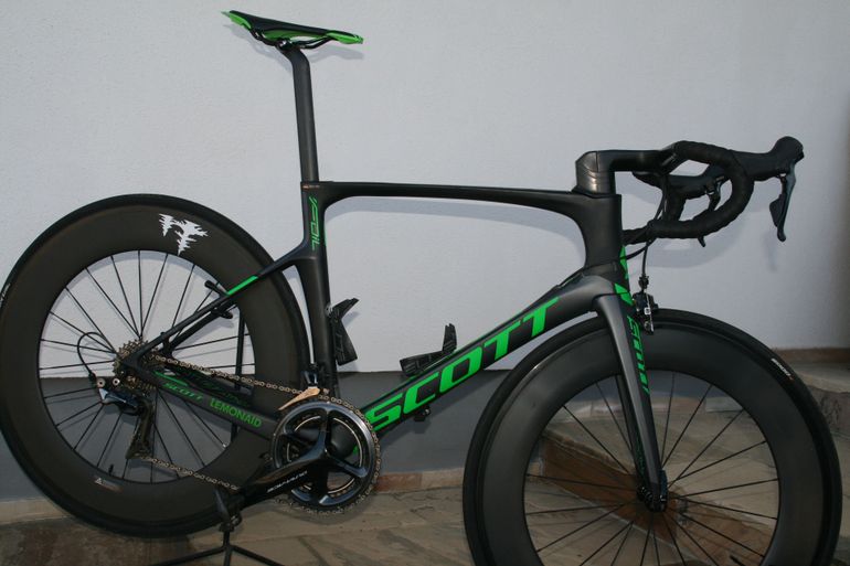 Used Scott Scott Foil RC Premium Dura Ace 2017 Road & Gravel, Black — image 1 of 8