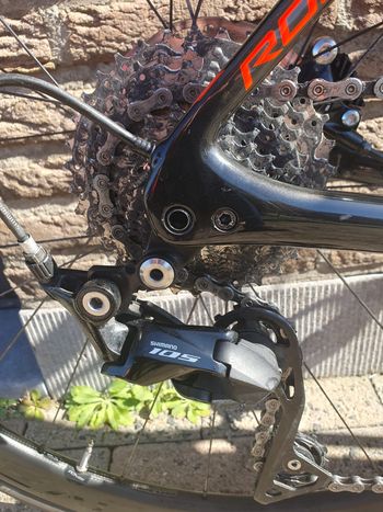 Used Specialized Roubaix Shimano 105 2018 Road & Gravel, Black — image 9 of 9