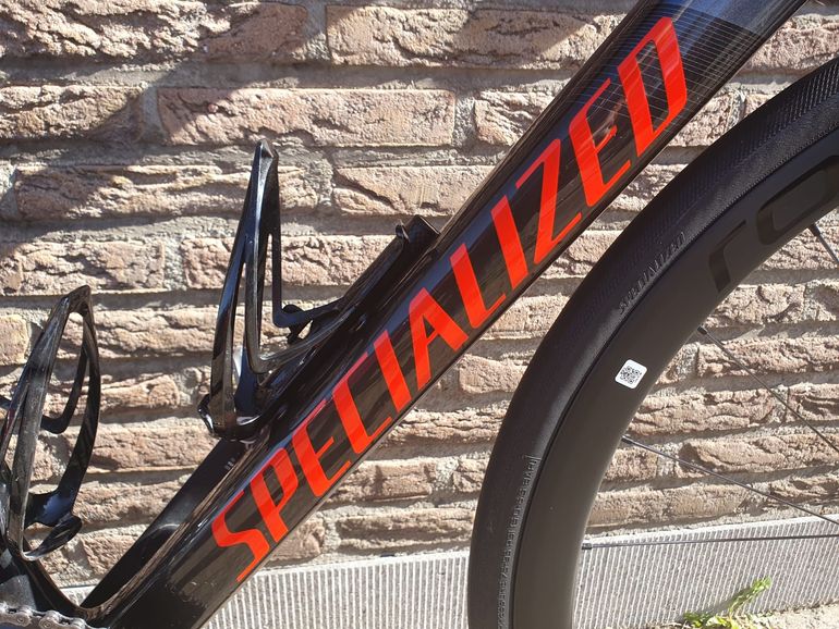 Used Specialized Roubaix Shimano 105 2018 Road & Gravel, Black — image 3 of 9