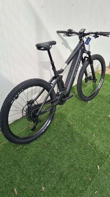 Used Scott Strike E-Ride 930 2025 Mountainbike, Light Gray — image 6 of 7