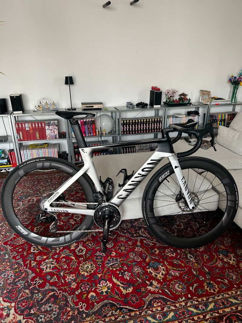 Canyon Aeroad SRAM Force eTap AXS 2024 Road & Gravel de segunda mano