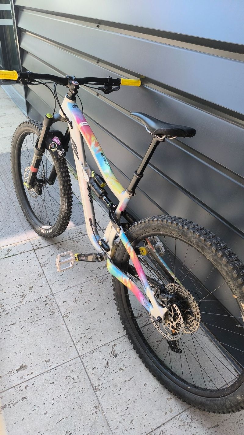 Ibis Ripmo AF Deore 2021 2021 Mountainbike usato, Grigio chiaro — immagine 3 di 4