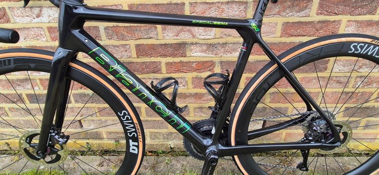 Used Bianchi Specialissima Ultegra Di2 2022 2022 Road & Gravel, Black — image 15 of 28