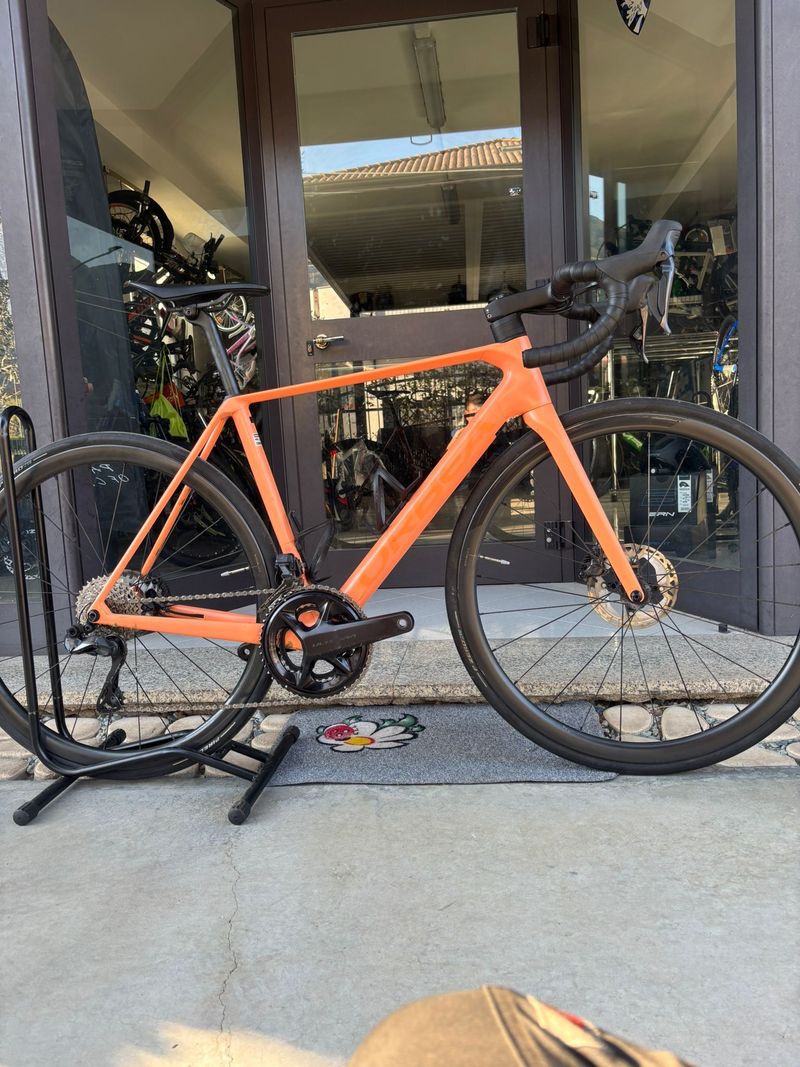 Used Orbea ORCA M20iLTD 2024 2024 Road & Gravel, Red — image 1 of 7