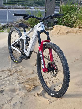 Used Trek Rail 9.8 GX AXS Gen 4 2023 2023 Mountainbike, White, 29 — image 2 of 7
