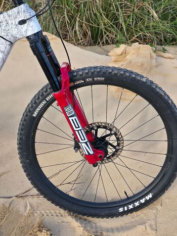 Used Trek Rail 9.8 GX AXS Gen 4 2023 2023 Mountainbike, White, 29 — image 5 of 7