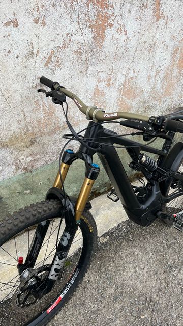 Specialiced Custom SRAM GX Eagle 2024 Mountainbike usato, Nero — immagine 4 di 9