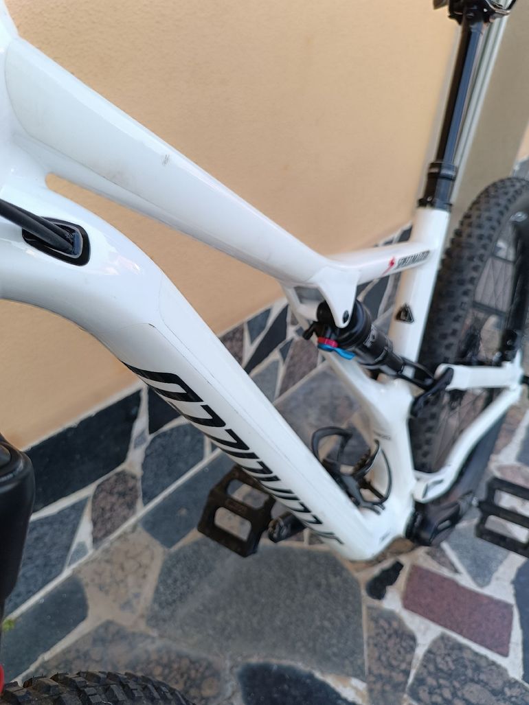 Used Specialized Men's Stumpjumper Comp Alloy 29 – 12-speed 2019 2019 Mountainbike, White, 29 — image 5 of 12