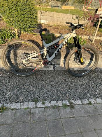 Pivot, Firebird SRAM GX Eagle AXS