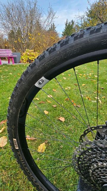 Used Specialized Stumpjumper SRAM X01 Eagle 2018 Mountainbike, White — image 8 of 16