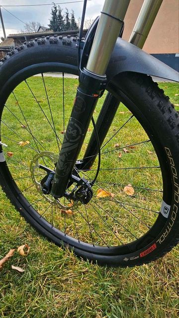 Used Specialized Stumpjumper SRAM X01 Eagle 2018 Mountainbike, White — image 10 of 16