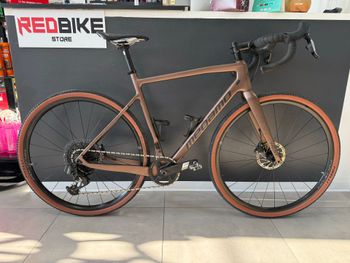 Megamo, WEST 05 AXS 2025