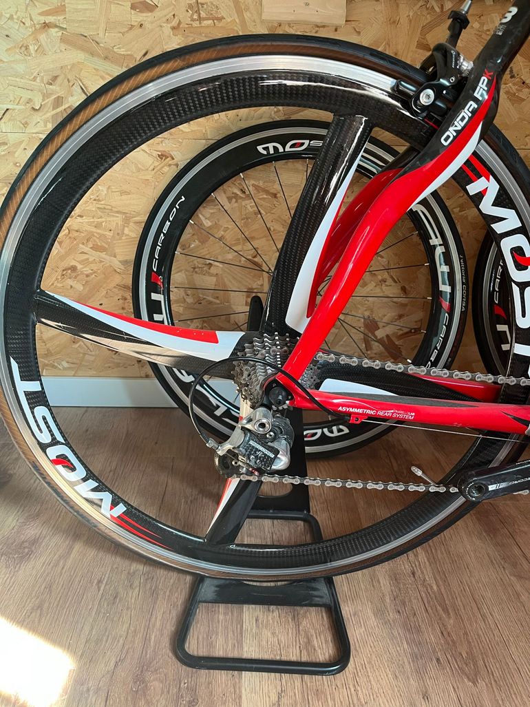 Used Pinarello Pinarello Custom Campagnolo Record 2015 Road & Gravel, Red — image 5 of 6