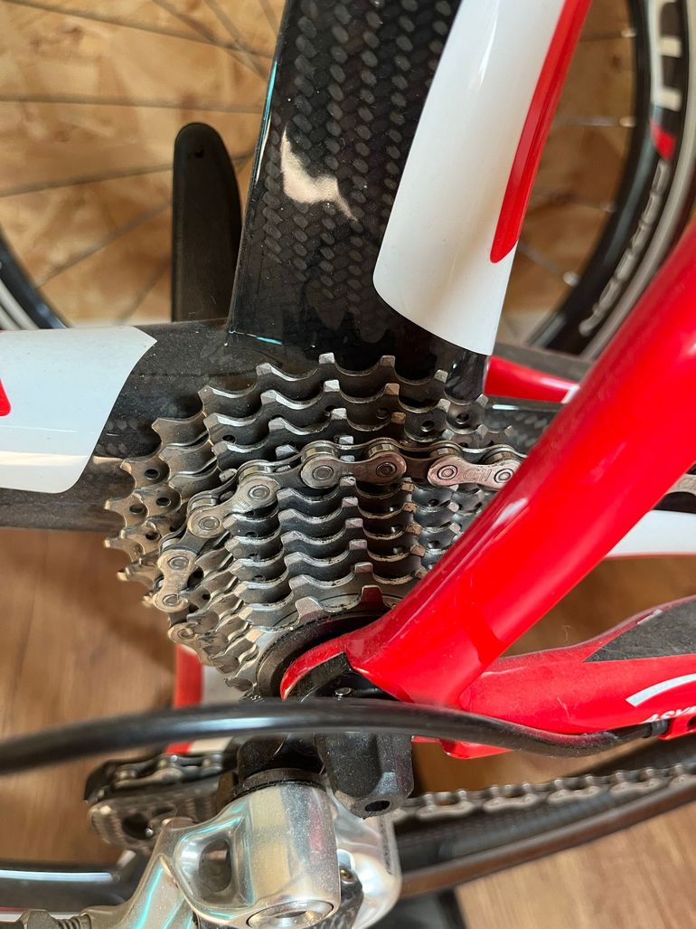 Used Pinarello Pinarello Custom Campagnolo Record 2015 Road & Gravel, Red — image 3 of 6