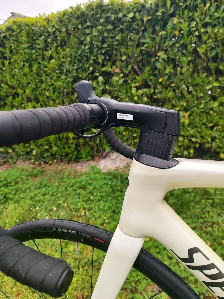 Used Specialized Tarmac SL7 Comp - Rival eTap AXS 2023 2023 Road & Gravel, White — image 11 of 13