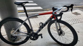 Used Trek Émonda SL 6 Di2 2023 2023 Road & Gravel, Light Gray — image 3 of 4