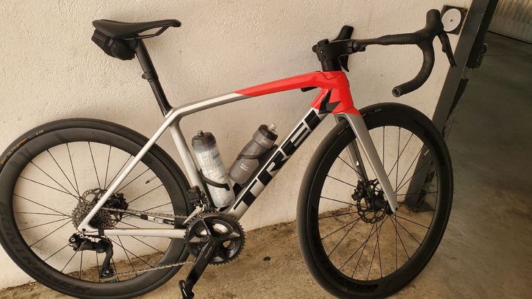 Used Trek Émonda SL 6 Di2 2023 2023 Road & Gravel, Light Gray — image 1 of 4