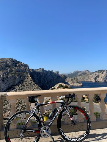 Używany Pinarello Dogma 60.1 Di2 Frameset 2020 2020 Road & Gravel — zdjęcie 2 z 3