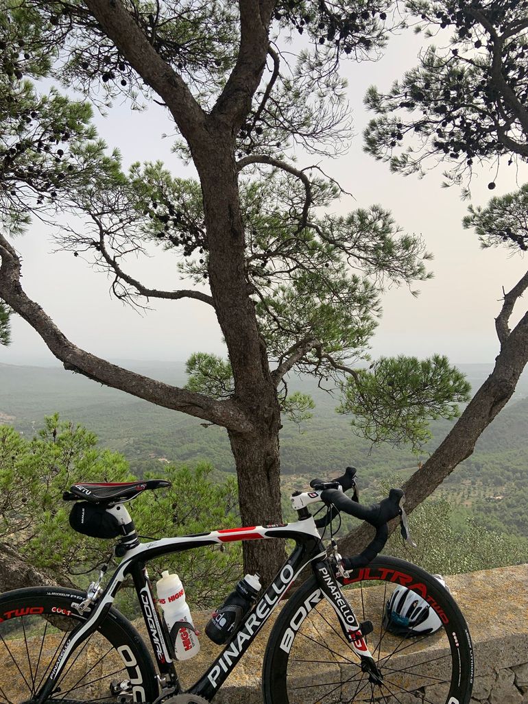 Used Pinarello Dogma 60.1 Di2 Frameset 2020 2020 Road & Gravel, Black — image 3 of 3