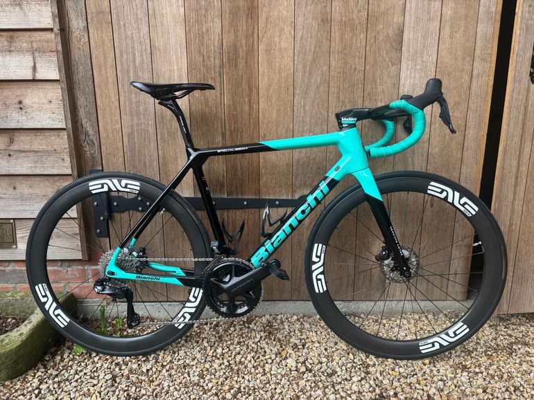 Bianchi Specialissima Shimano Ultegra Di2 2023 Road & Gravel d'occasion — image 2 sur 12
