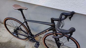 Used Scott Addict 10 disc carbon 2021 2021 Road & Gravel, Schwarz — image 9 of 17