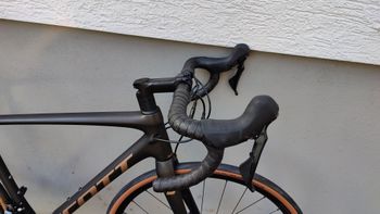 Used Scott Addict 10 disc carbon 2021 2021 Road & Gravel, Schwarz — image 5 of 17