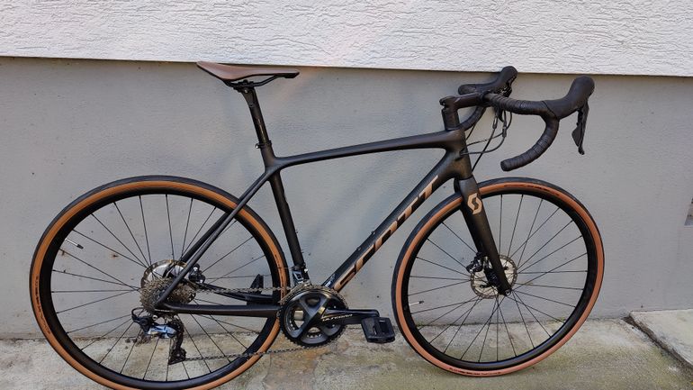 Used Scott Addict 10 disc carbon 2021 2021 Road & Gravel, Schwarz — image 8 of 17