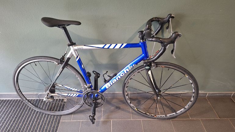 Used Bianchi Via Nirone 7 - Reparto Corse 2016 Road & Gravel, Blu — image 2 of 3