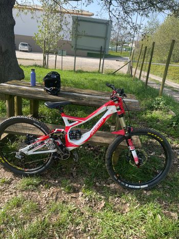 Specialized, Demo 8 II 2011