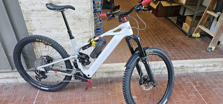 Used Mondraker Crafty SRAM XX SL Eagle AXS (T-Type) 2025 Mountainbike, White — image 9 of 16