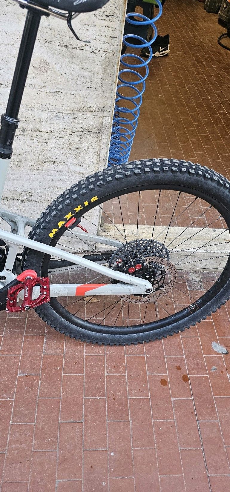 Used Mondraker Crafty SRAM XX SL Eagle AXS (T-Type) 2025 Mountainbike, White — image 13 of 16