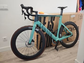 Brugt Canyon Aeroad SRAM Rival eTap AXS 2022 Road & Gravel