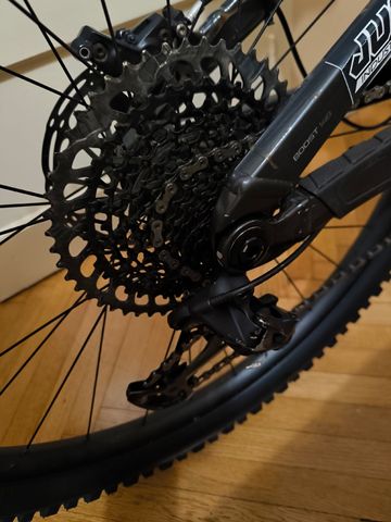 Used Trek Slash 8 2021 2021 Mountainbike, Black, 29 — image 5 of 5