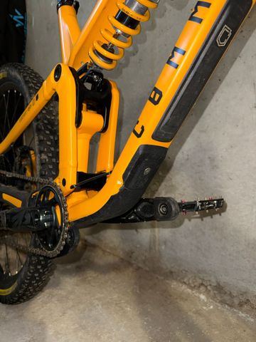 Brugt Commencal META V5 SRAM GX 2024 Mountainbike — billede 4 af 9
