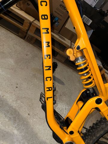 Brugt Commencal META V5 SRAM GX 2024 Mountainbike — billede 2 af 9